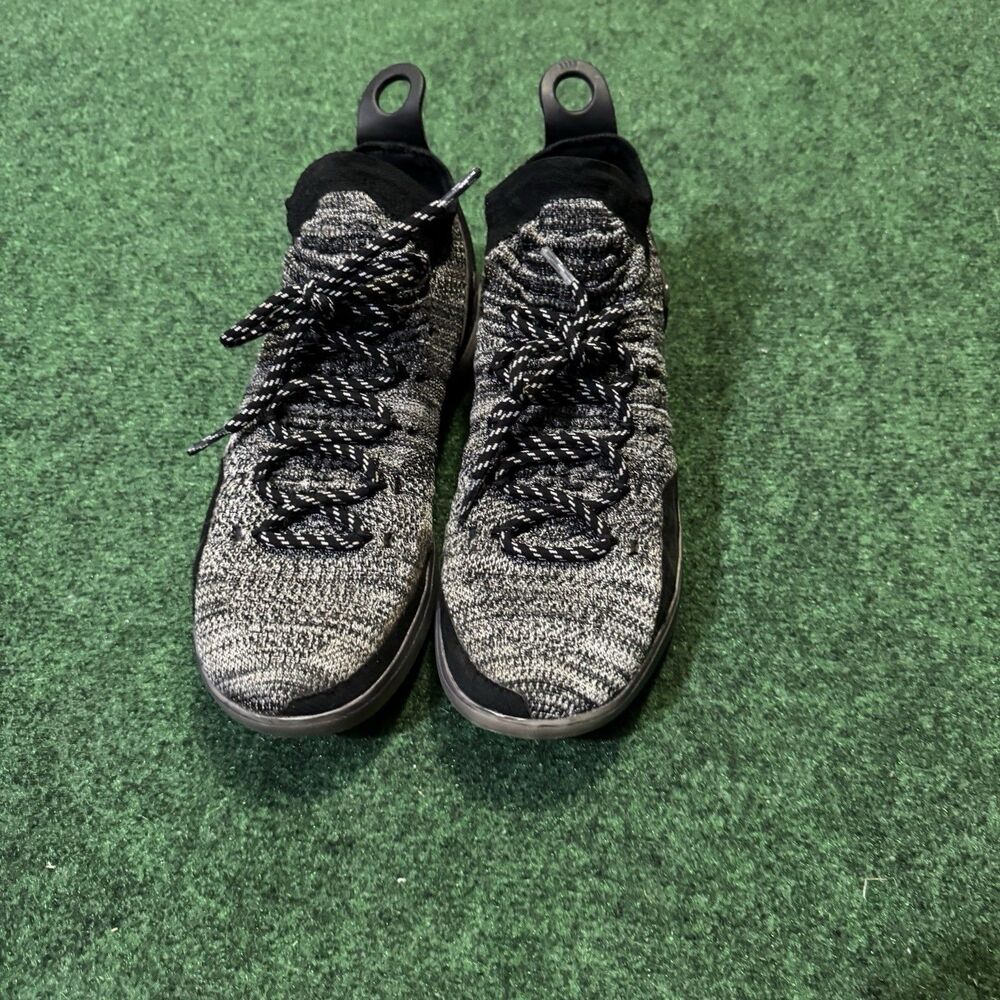 Nike KD 11 Black White Flyknit Oreo Size 9.5 AO2604-004 Zoom React